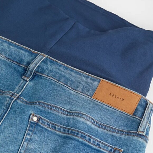 H&M MAMA VINTAGE STRAIGHT JEANS IN LT DENIM BLUE SIZE S - Picture 2 of 6